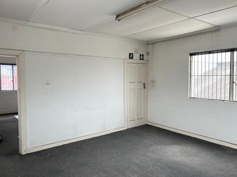 To Let commercial Property for Rent in North End Eastern Cape